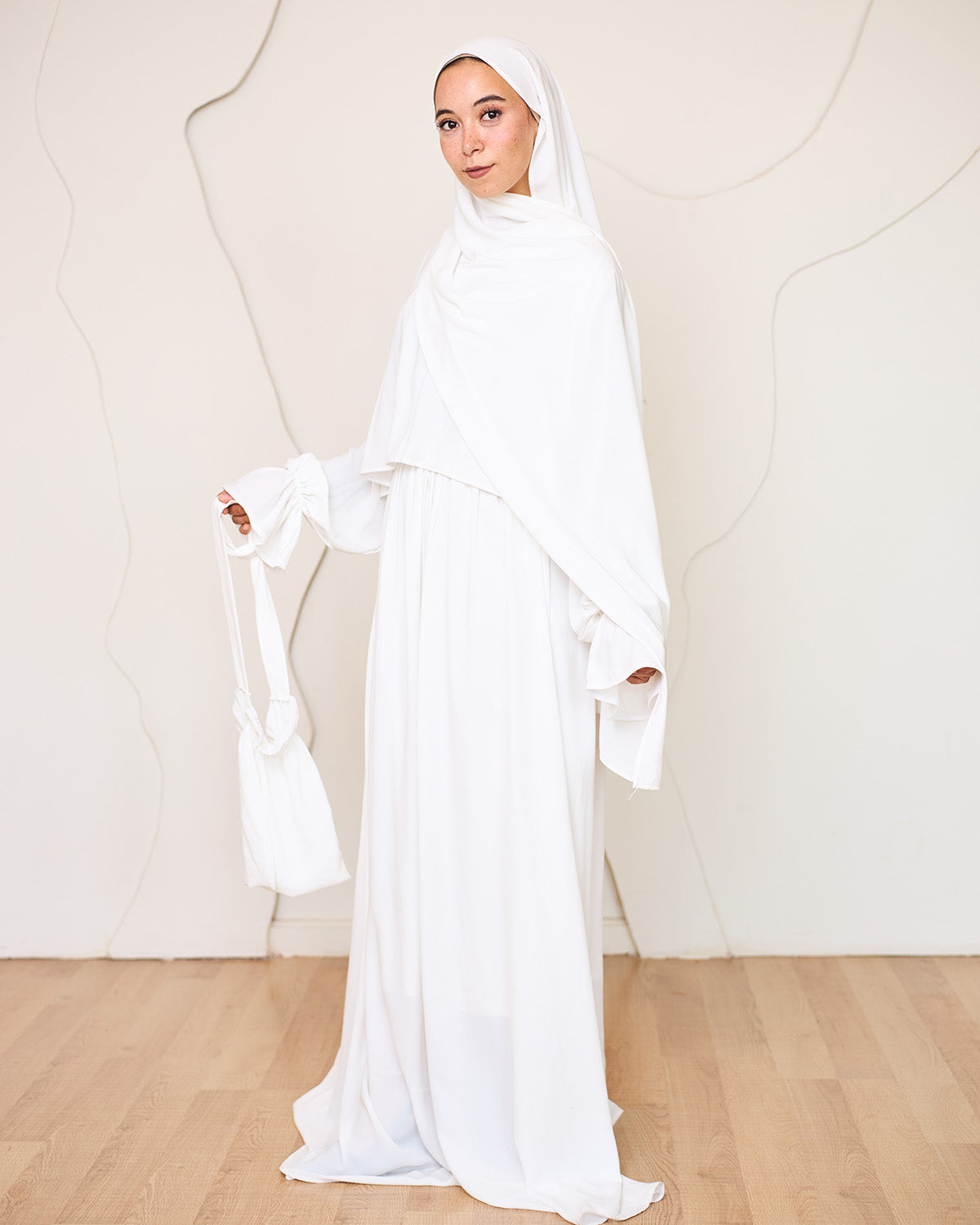 WHITE CREPE DRESSY ISDAL