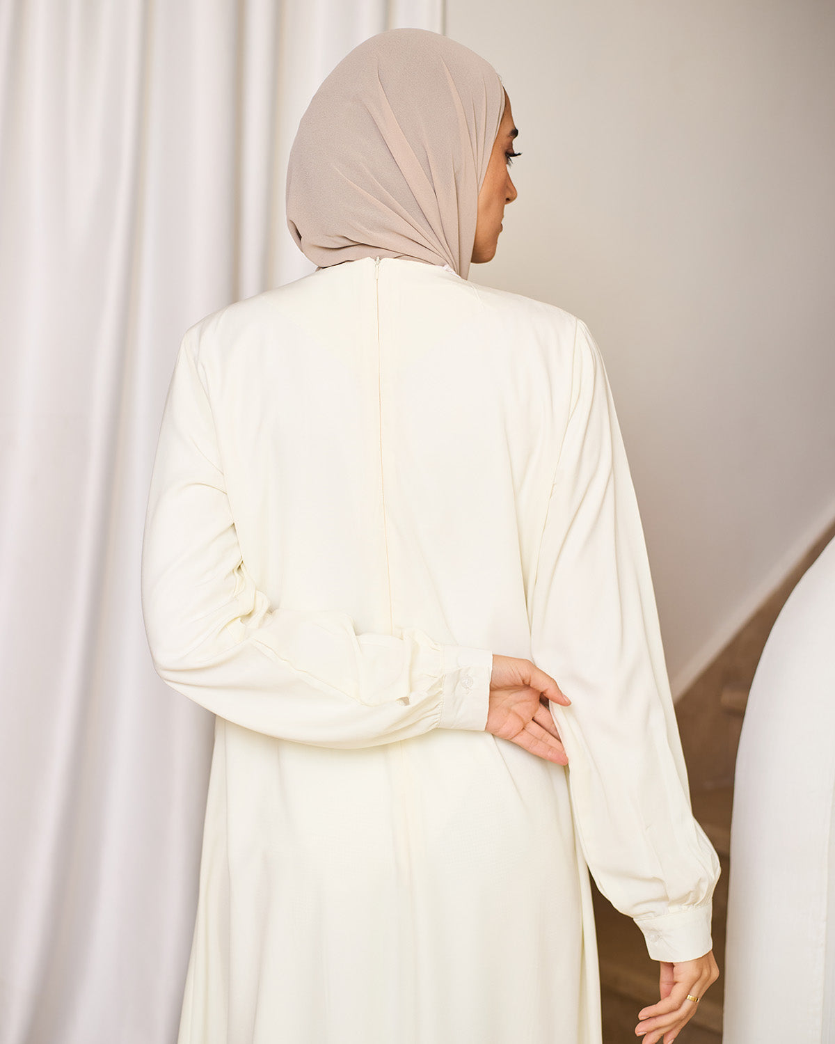 CREAMY WHITE BASIC DRESS