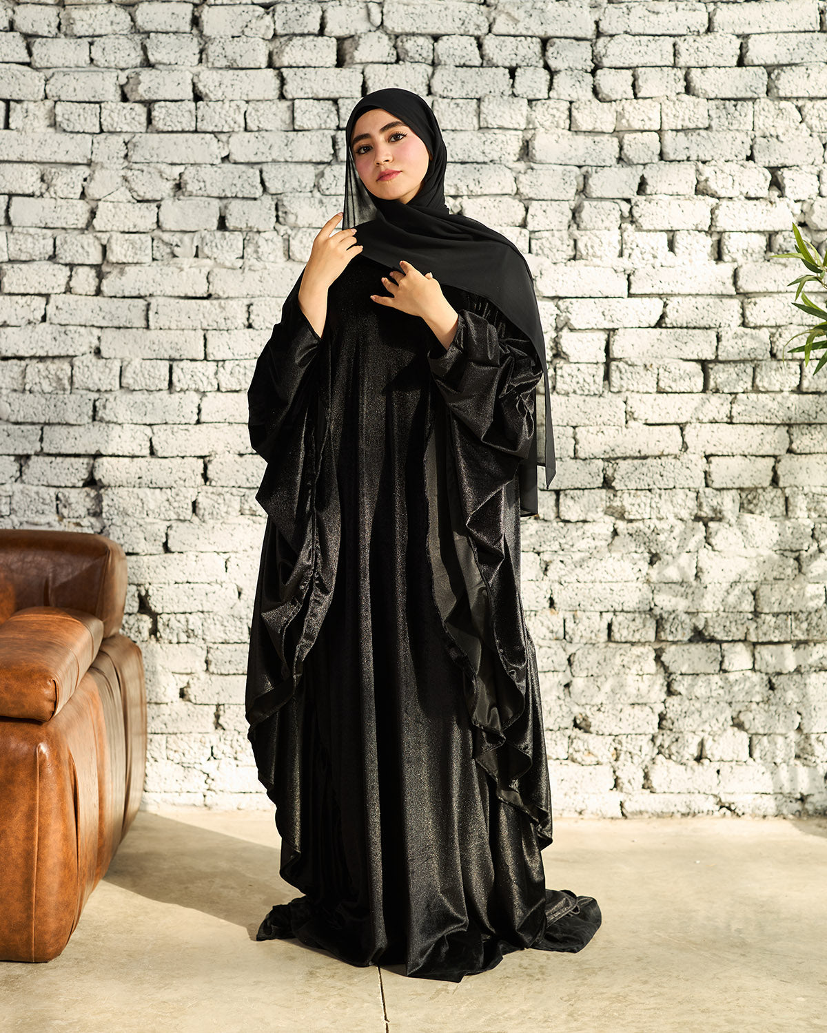 BLACK VELVET RUFFLES ISDAL